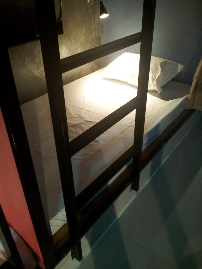 Yellow Flower Hostel 치앙라이 외부 사진