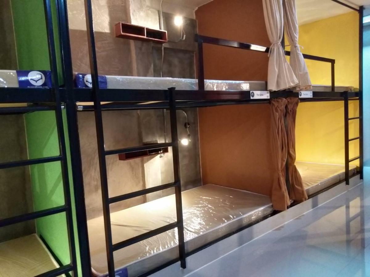 Yellow Flower Hostel 치앙라이 외부 사진