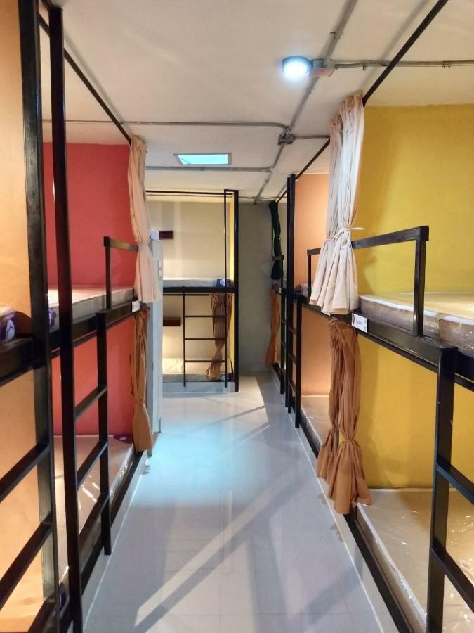 Yellow Flower Hostel 치앙라이 외부 사진